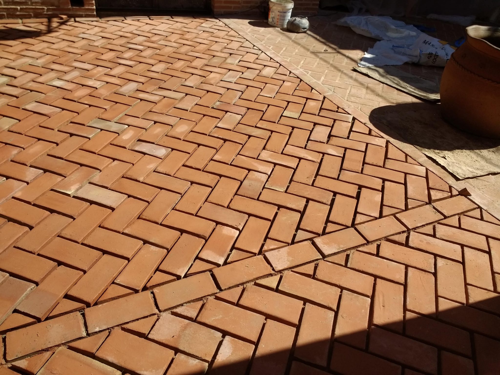 Baldosa Manual Roja 25x12x3cm – Rústicos Toledo